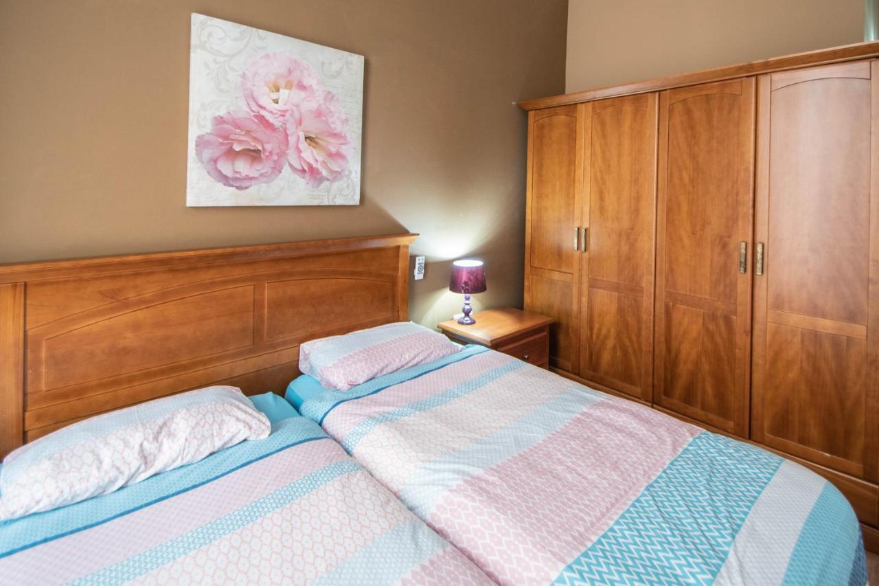Apartamento Del Arqueologo De カディス エクステリア 写真